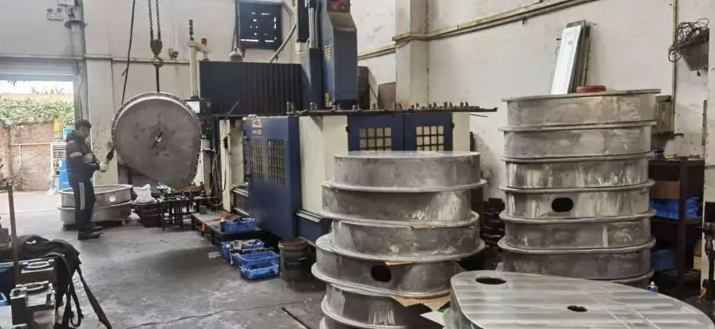 Cast housings supplier and cargo coordination example